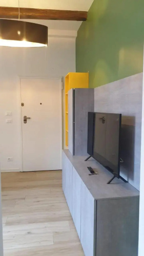 Snc1018 Modern Boutique Apartment