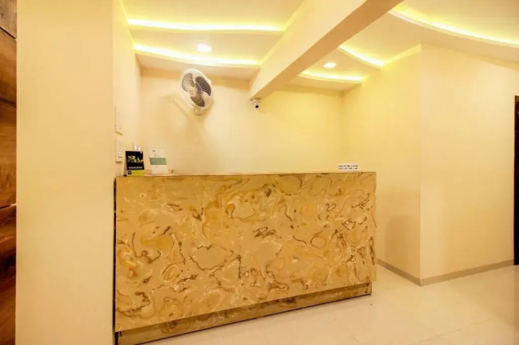 Hotel Embassy Park