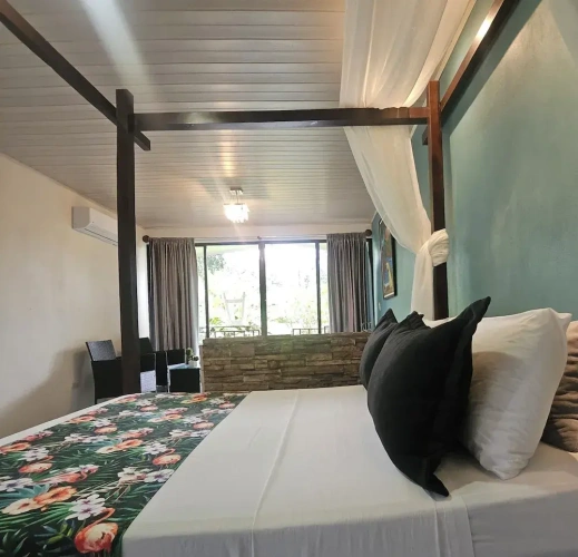 Superior Double Suite with land view