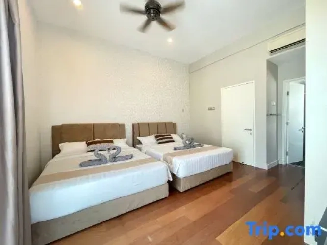 3 Bedrooms Apartment with sea view
