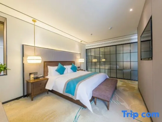 Deluxe Double room with view