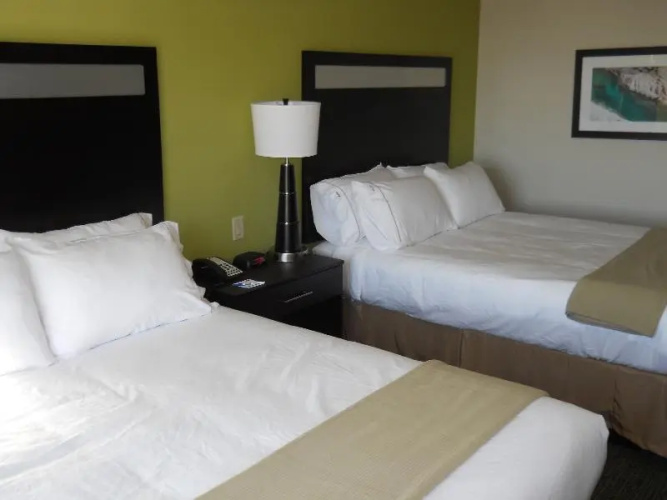 Holiday Inn Express & Suites Temple - Medical Center Area