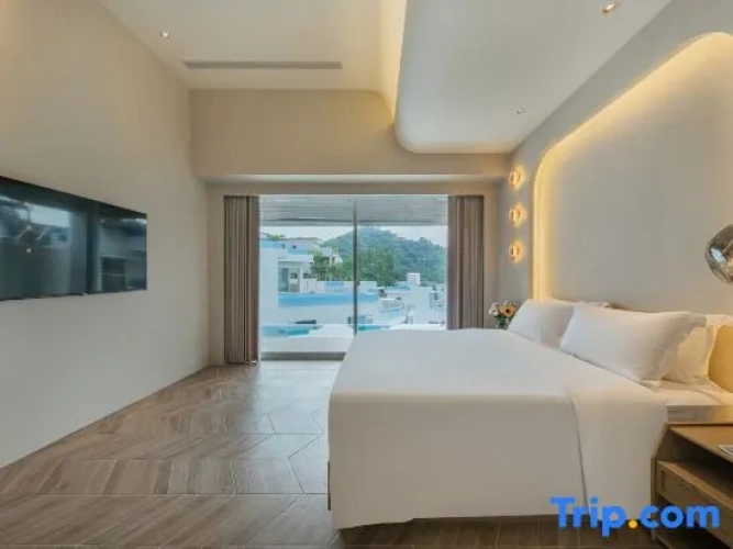 2 Bedrooms Standard Double Family Suite