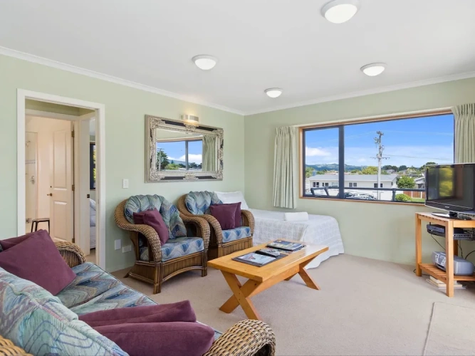 2 Bedrooms Suite with balcony