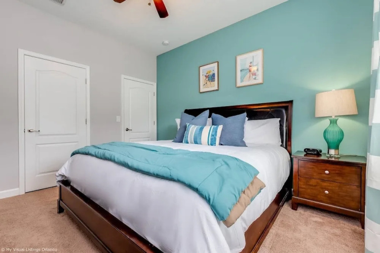 Posh and Spacious Lake View Home, Only Minutes From Disney 4bd/3ba #3pp857