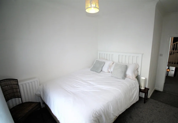 Sleeps 9 - Large Period Property -beautiful Refurb