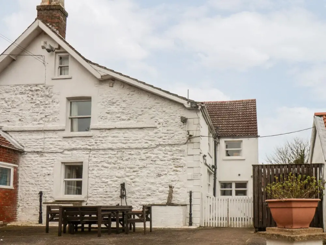 Manor Farmhouse