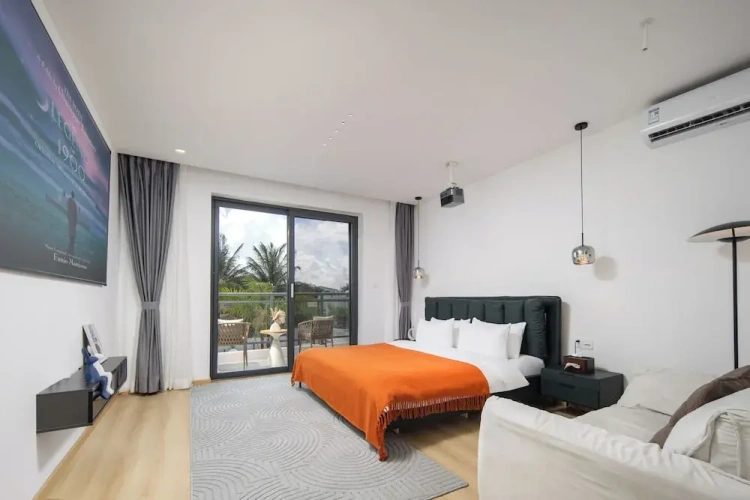 Luxury Double room with balcony and with land view
