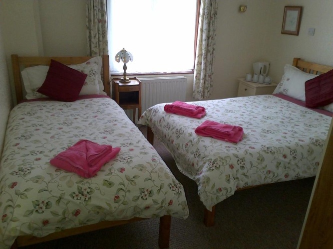 Standard Triple room