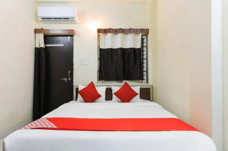 Anand Milan by OYO Rooms