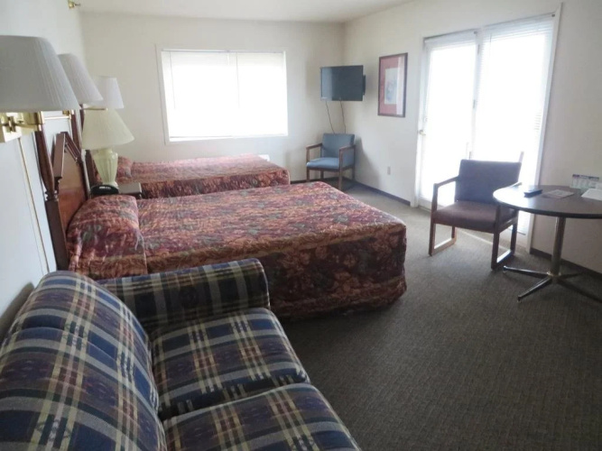 Travelers Hotel
