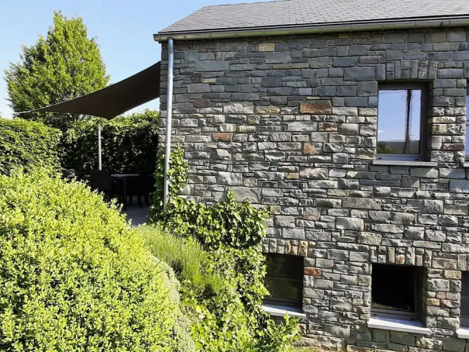 Scenic Cottage in Rahier