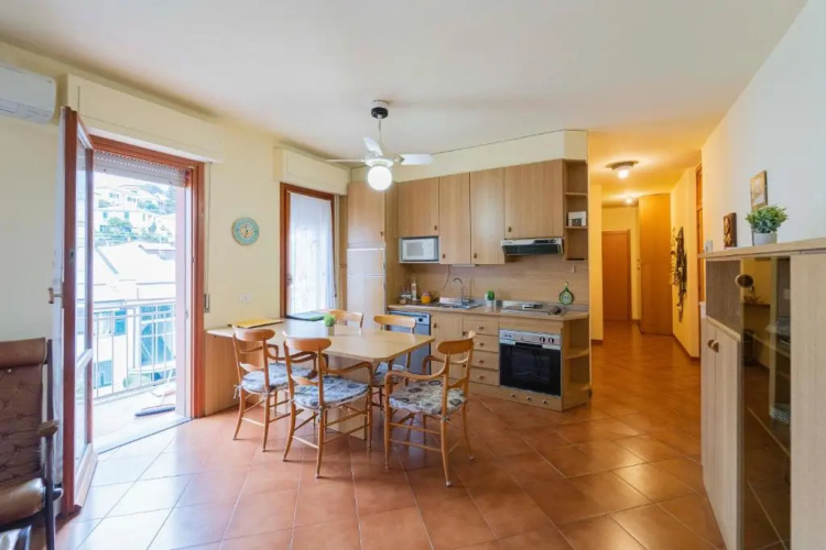 121 - Casa Levanto, 5 minuti dal mare e spiaggia