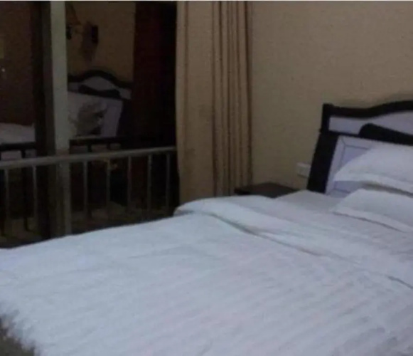Zigong Baiyun Hotel