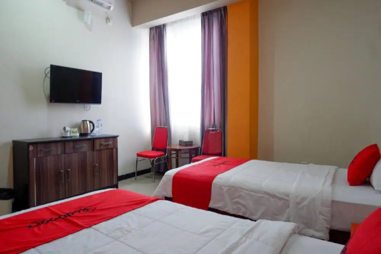 Airy Tanjung Tururuka 43 Palu