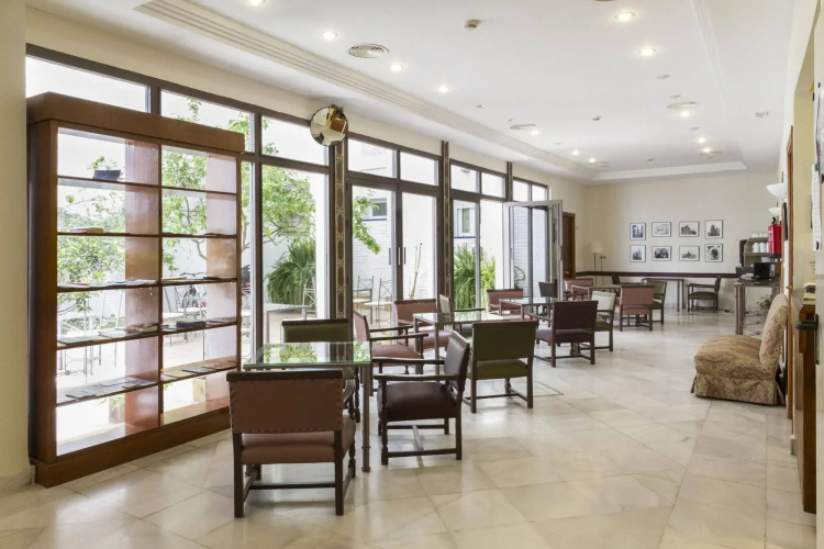 Hotel Alcántara