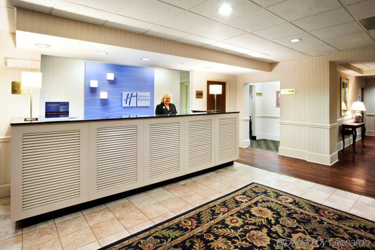 Holiday Inn Express Charleston Us Hwy 17 & I-526 photo 36