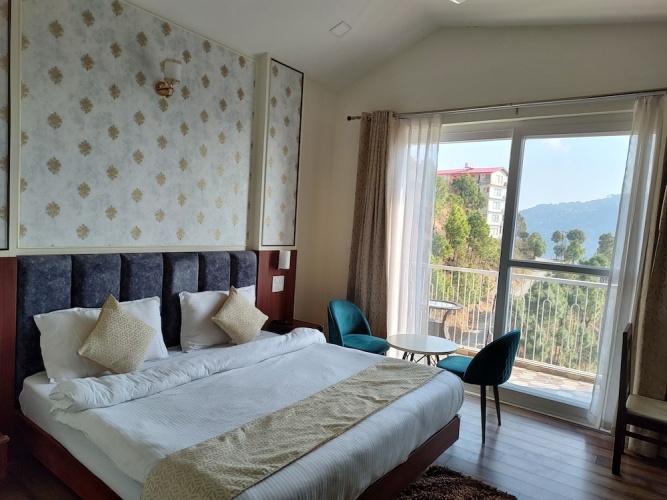 1 Bedroom Superior room with mountain view