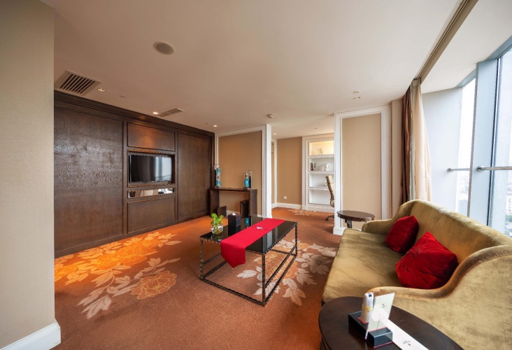 Suite with view