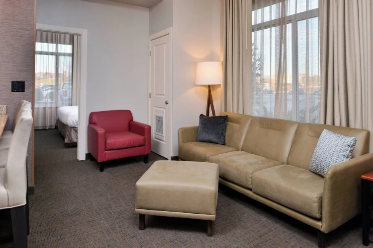 1 Bedroom Suite