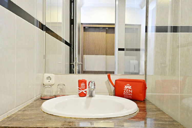 ZenRooms Pangaran Dalem Kaum