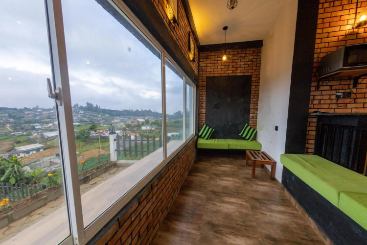 Sky Lounge