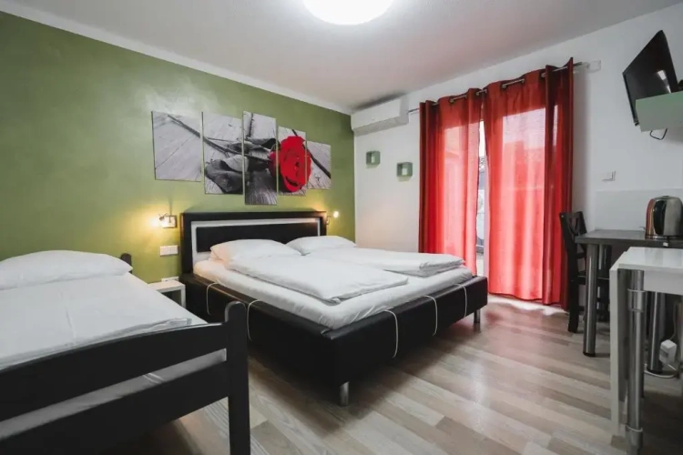 Triple Guesthouse