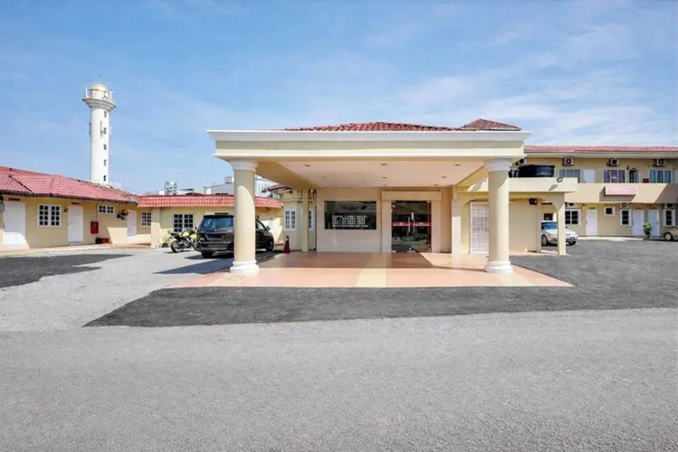 Bangi Lanai Hotel - Bangi
