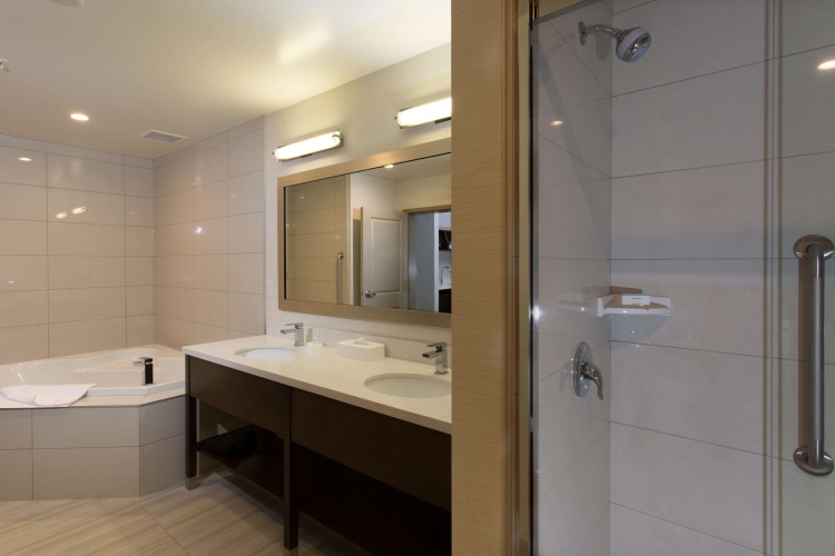 Hampton Inn by Hilton Lloydminster photo 10