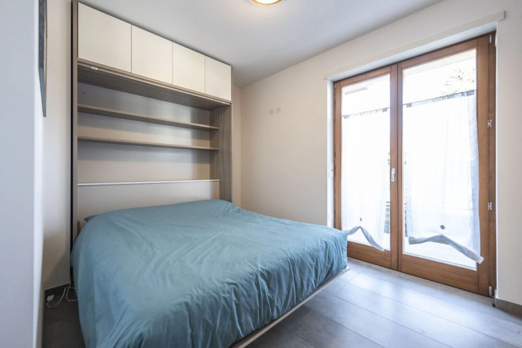 LakeGarden Apartment