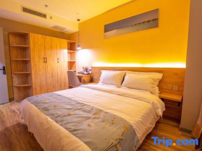 Deluxe Double Suite