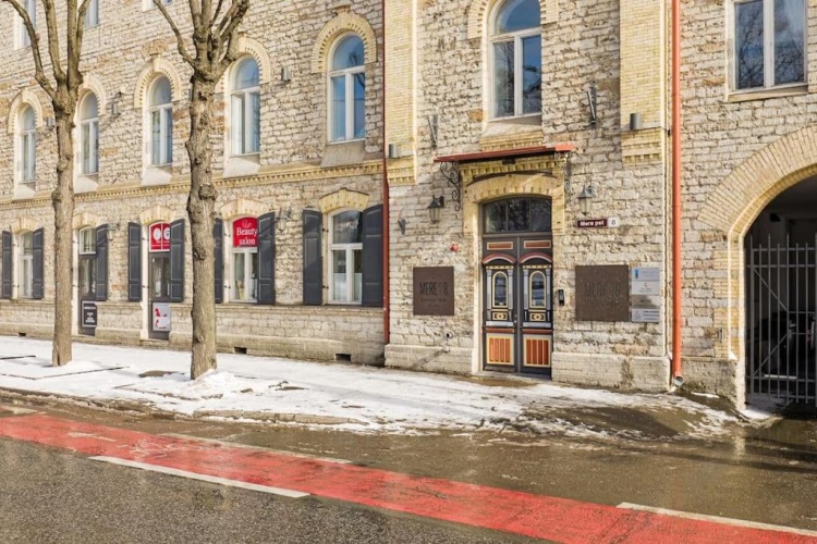 1 Bedroom Apartment