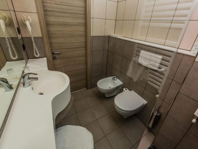 Premium room with lake view