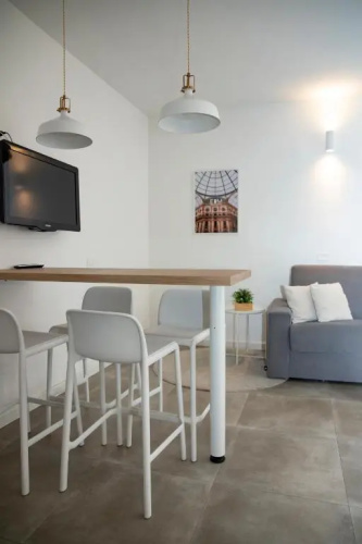 Navigli Apartments