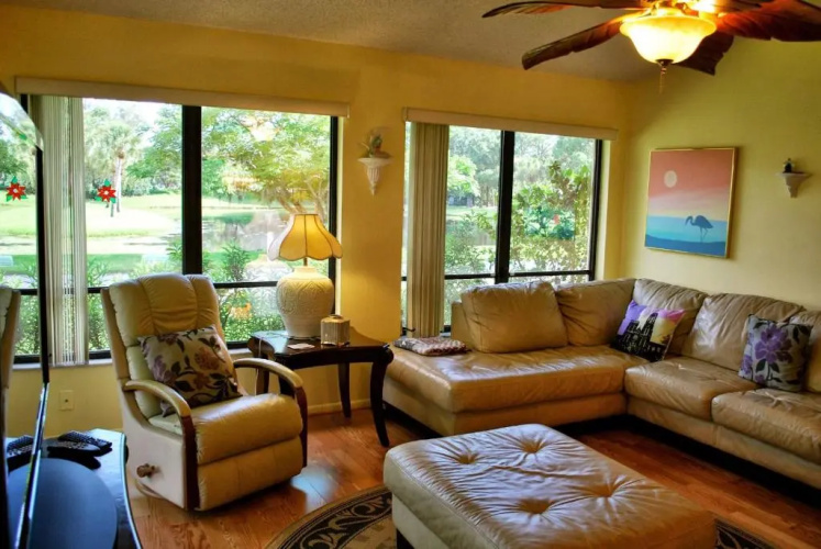 LUX VILLAs on beautiful Palmer Ranch