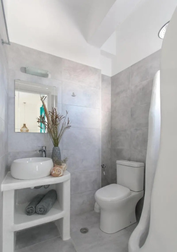 Manios Suites
