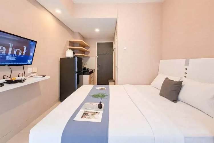 Warm Studio At Serpong Garden Apartment