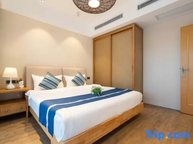 2 Bedrooms Suite with balcony