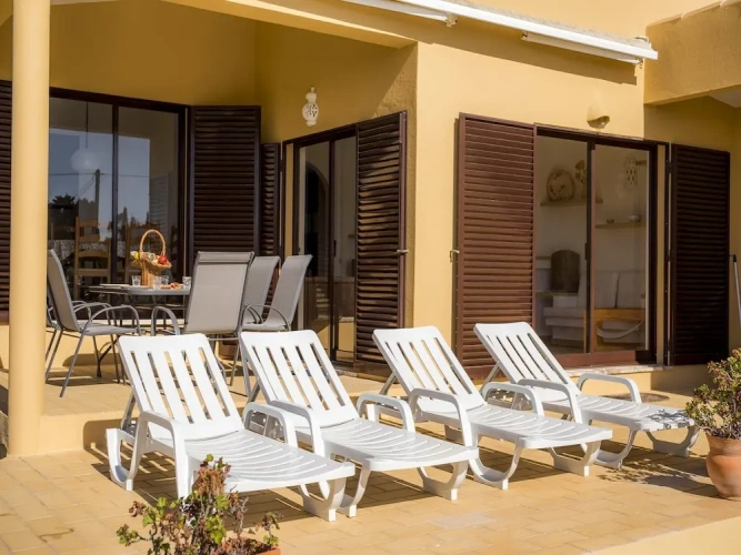 3 Bedrooms Villa with balcony