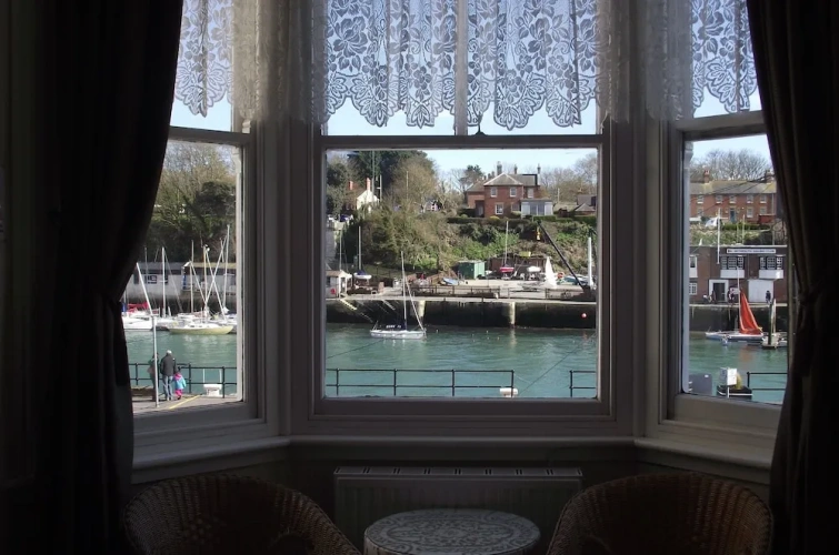 Deluxe Twin room with harbour view