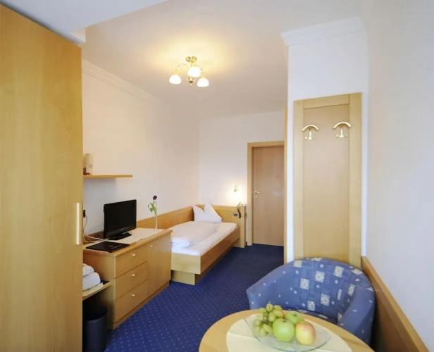 Standard Single room with view