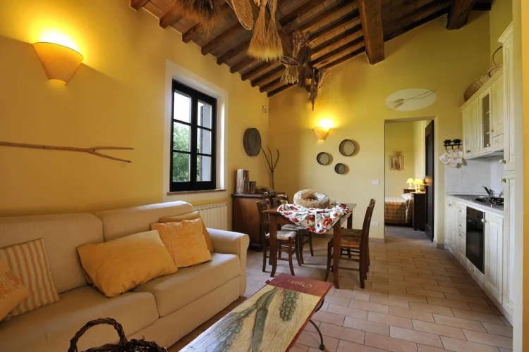 1 Bedroom Apartment with garden view