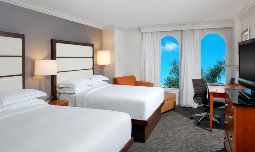 Hilton Naples