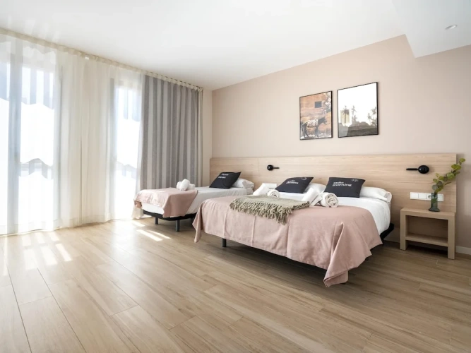 Standard Triple room with balcony