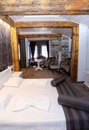 1 Bedroom Superior Apartment with balcony