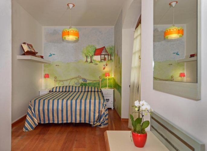 Standard Triple room