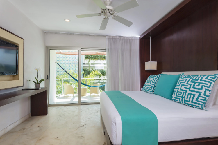 THE PALM AT PLAYAOver view