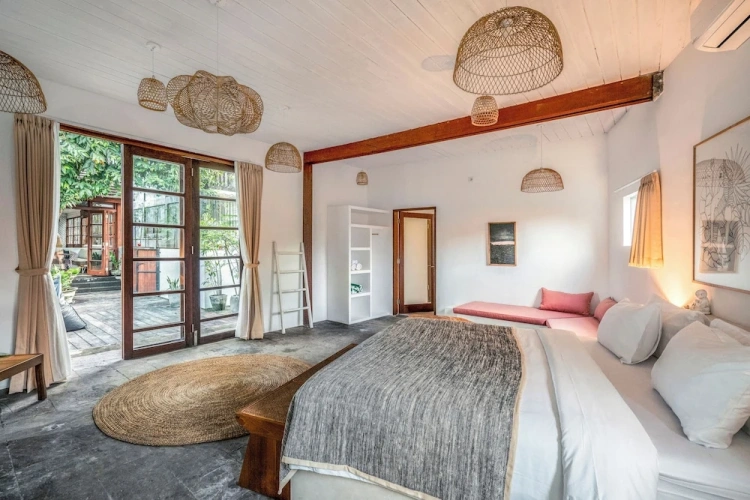 Comfort room