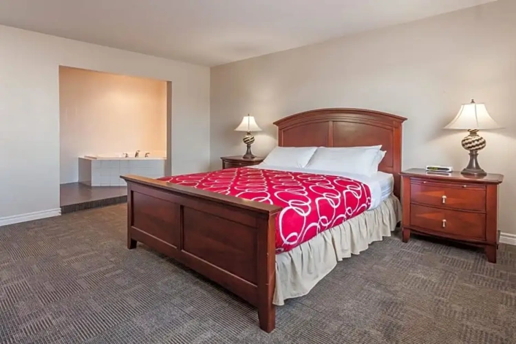 Deluxe Double Suite