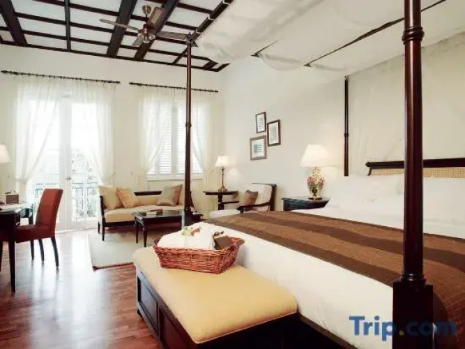 2 Bedrooms Quadruple Suite with balcony